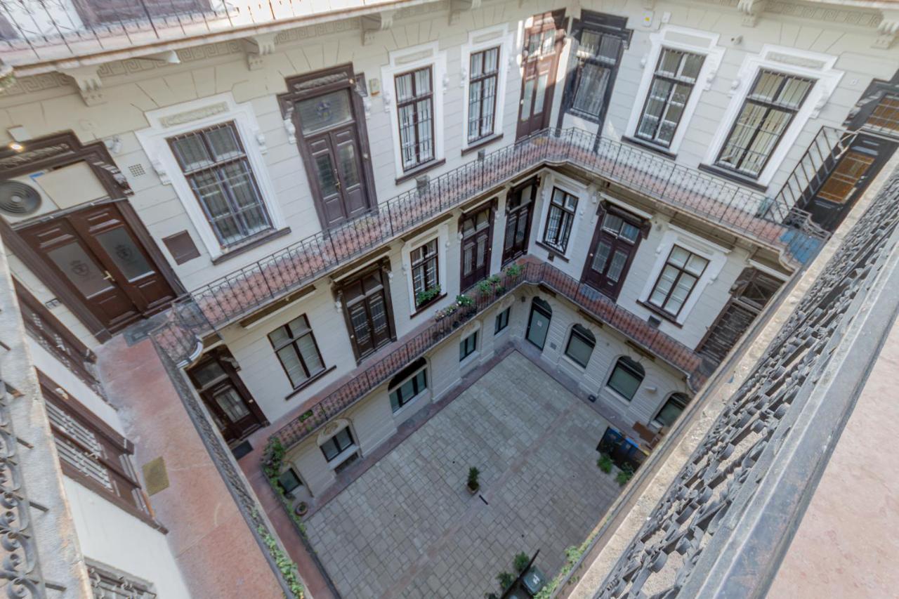 Andrassy Str. Luxury Apartment — Fotók 3